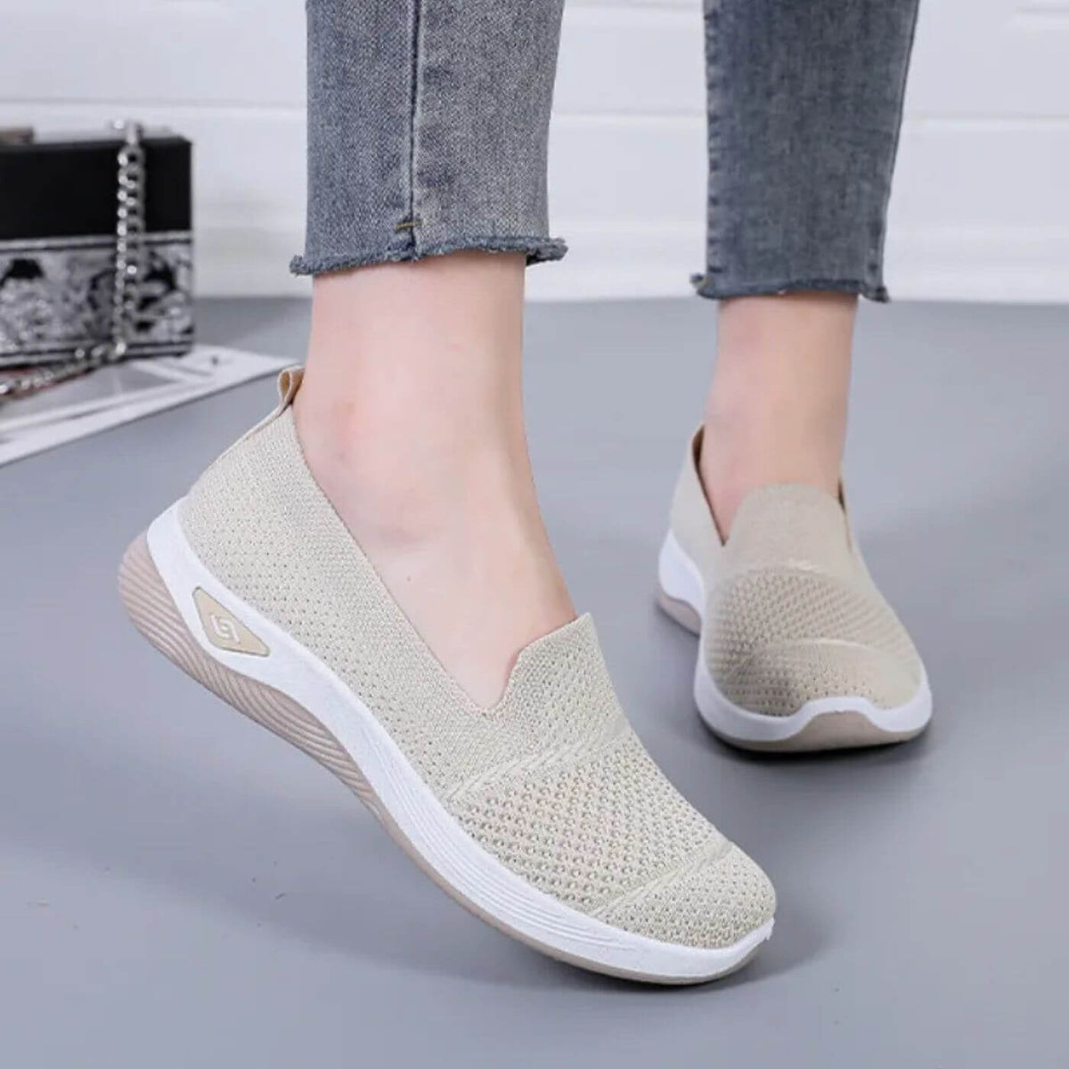 ErgoFit - Andningsbara Ortopediska Komfortsneakers (1+1 GRATIS)
